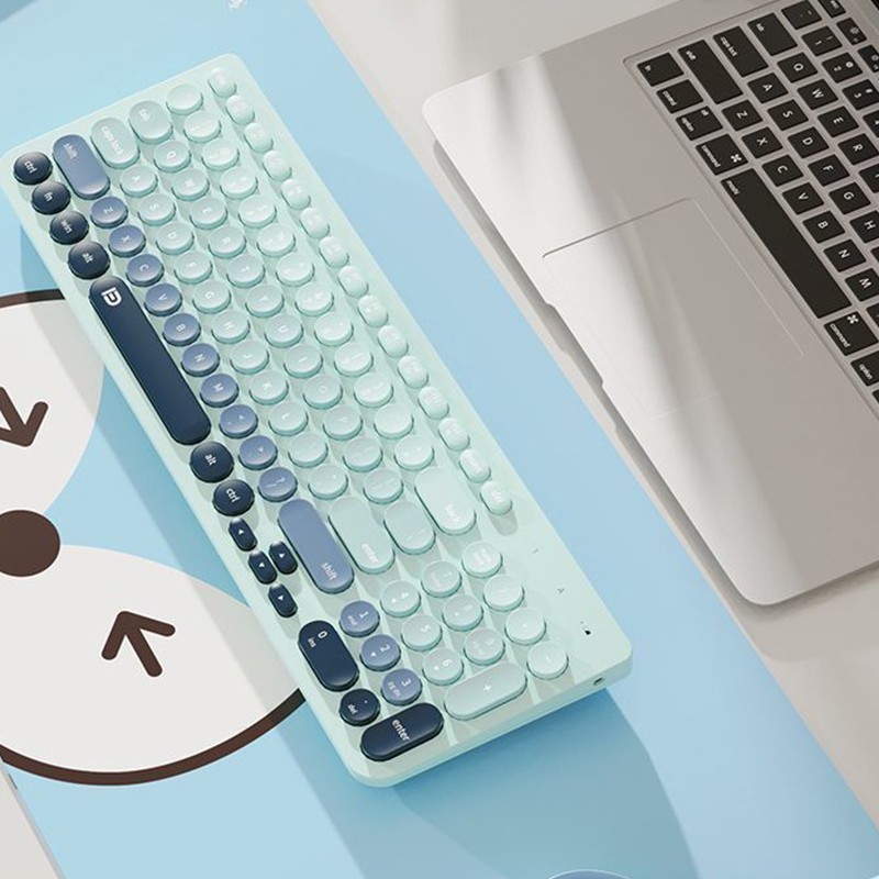 Apa kaluwihan nggunakake keyboard nirkabel Bluetooth lan mouse?